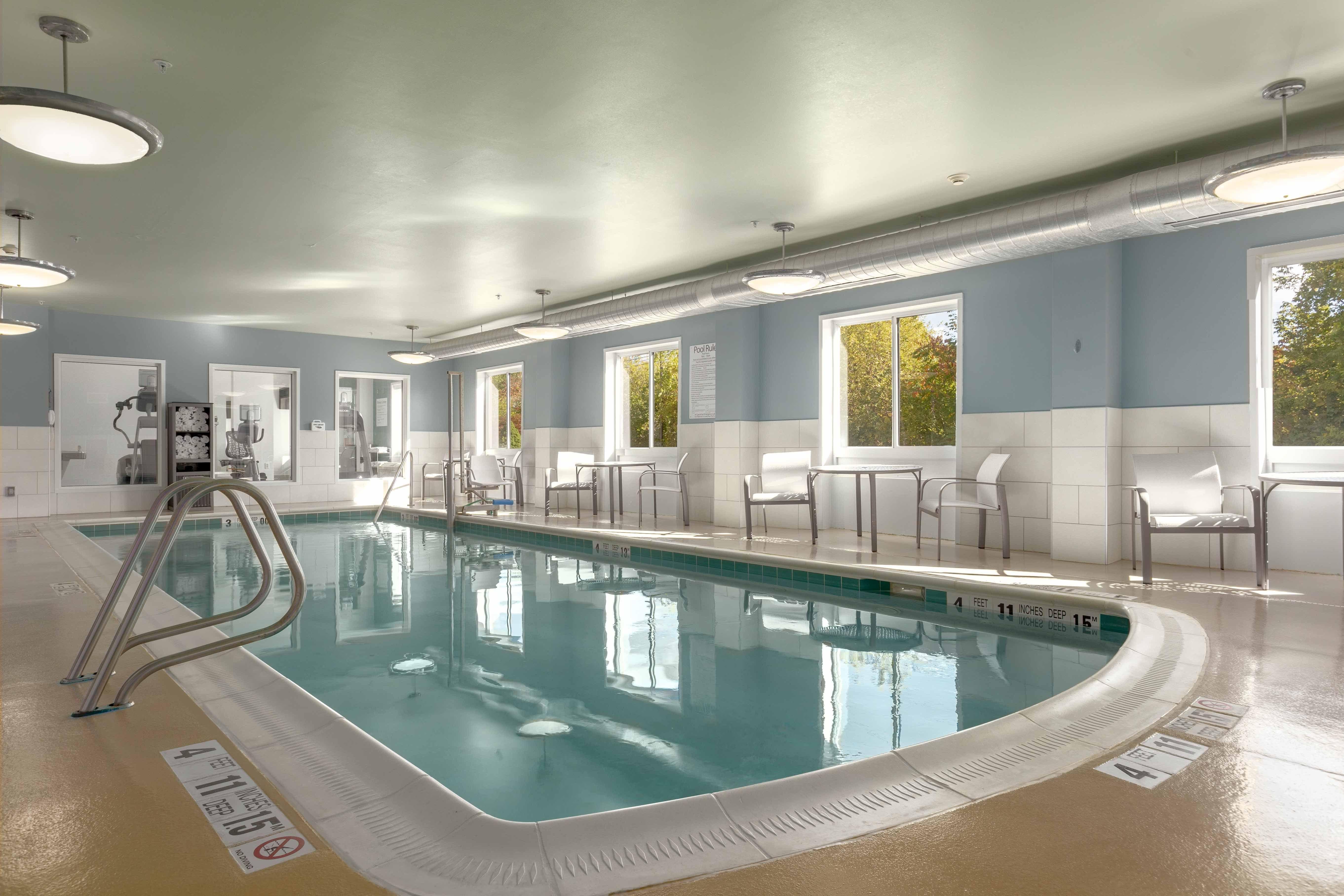 Holiday Inn Express Hotel & Suites Binghamton University-Vestal By Ihg Exteriör bild