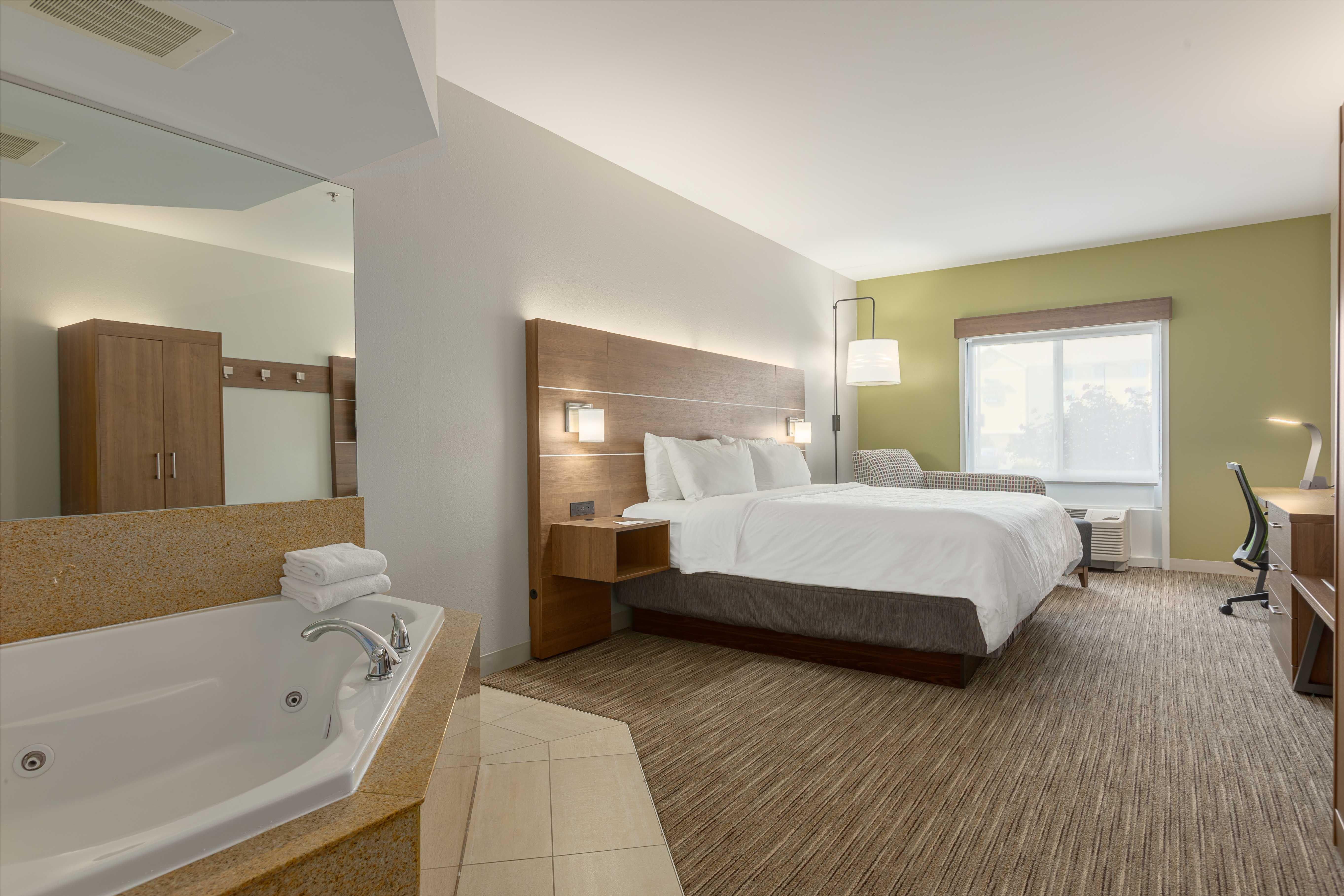 Holiday Inn Express Hotel & Suites Binghamton University-Vestal By Ihg Exteriör bild