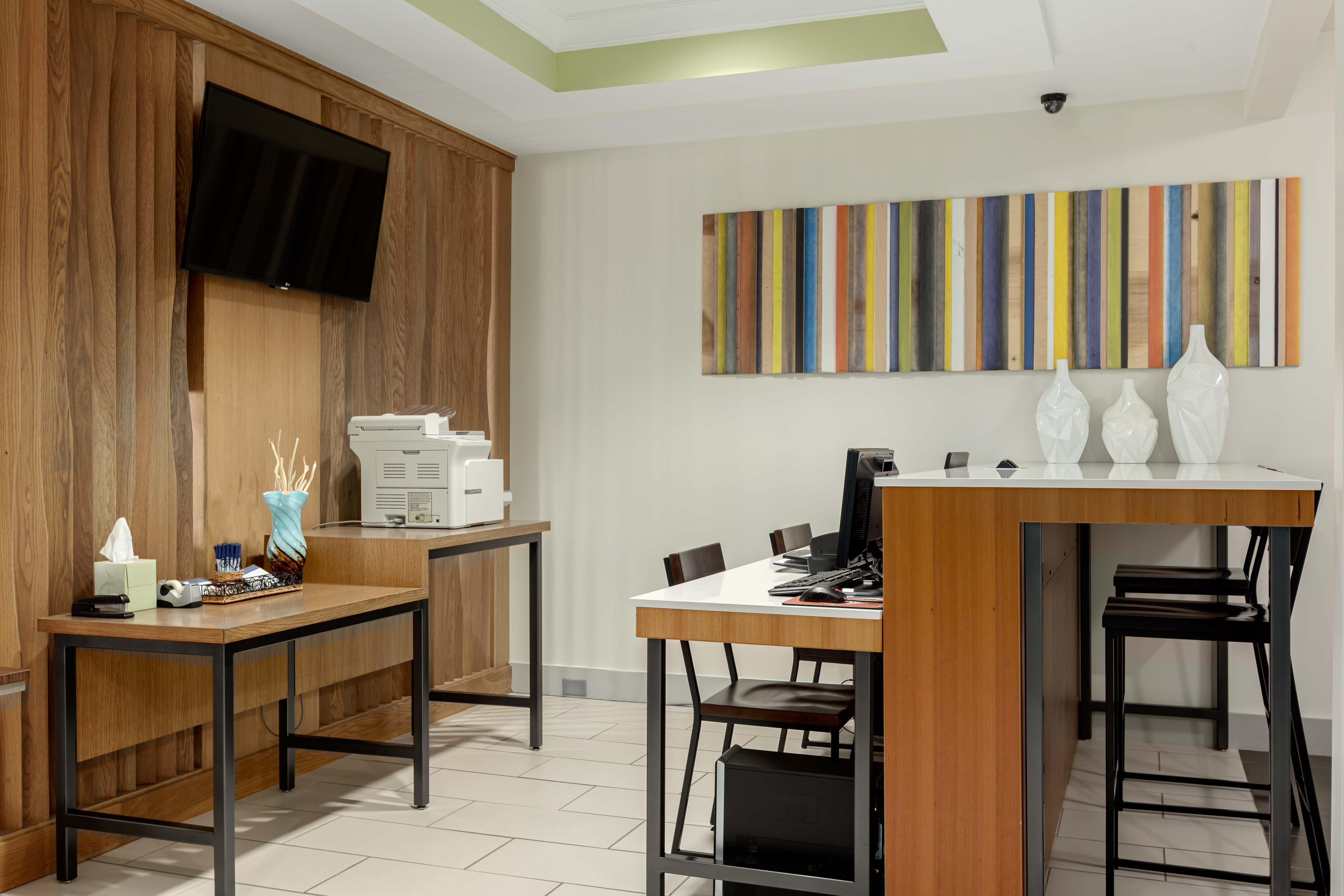 Holiday Inn Express Hotel & Suites Binghamton University-Vestal By Ihg Exteriör bild